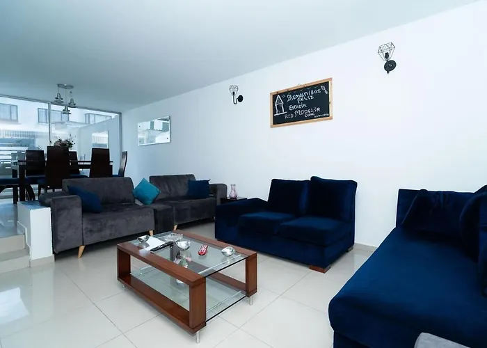 Casa Grupos 5 Minutes Airport